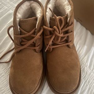 Uggs neumel boots